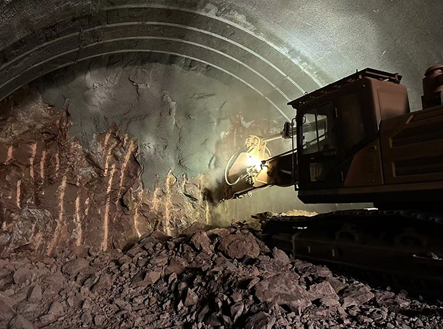 专利隧道臂破解硬岩施工难题，畅安穿山甲重塑隧道工程效率新标杆